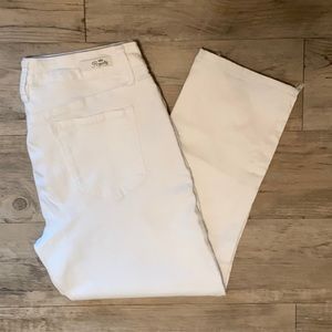 Mid-Rise Denim Ankle Jean with Cross Over Fray Hem